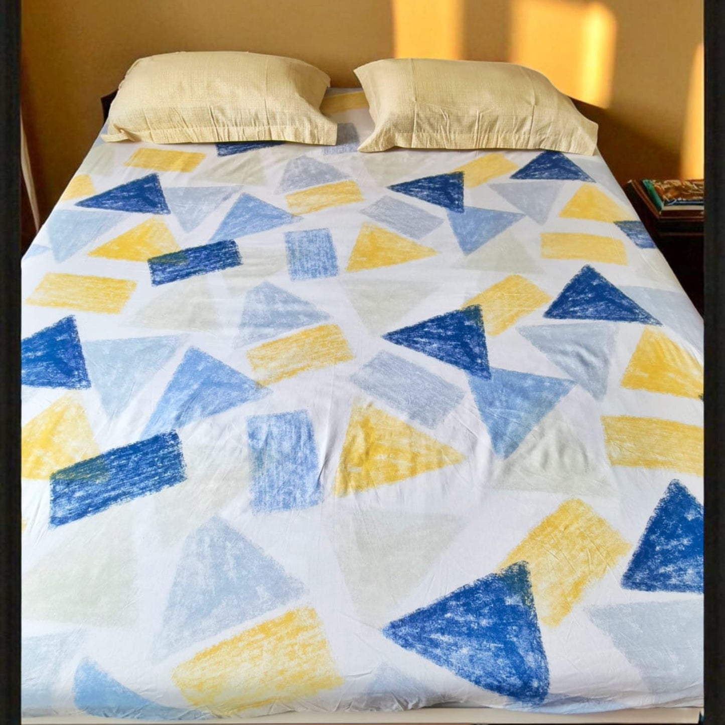 GEOMETRIC QUEEN SIZE PURE COTTON BEDSHEET SET-BLUE