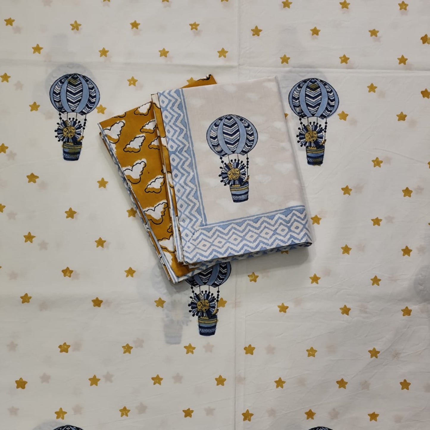 KIDS KING SIZE HANDBLOCK PRINTED PERCALE COTTON BEDSHEET- HOT AIR BALLOON