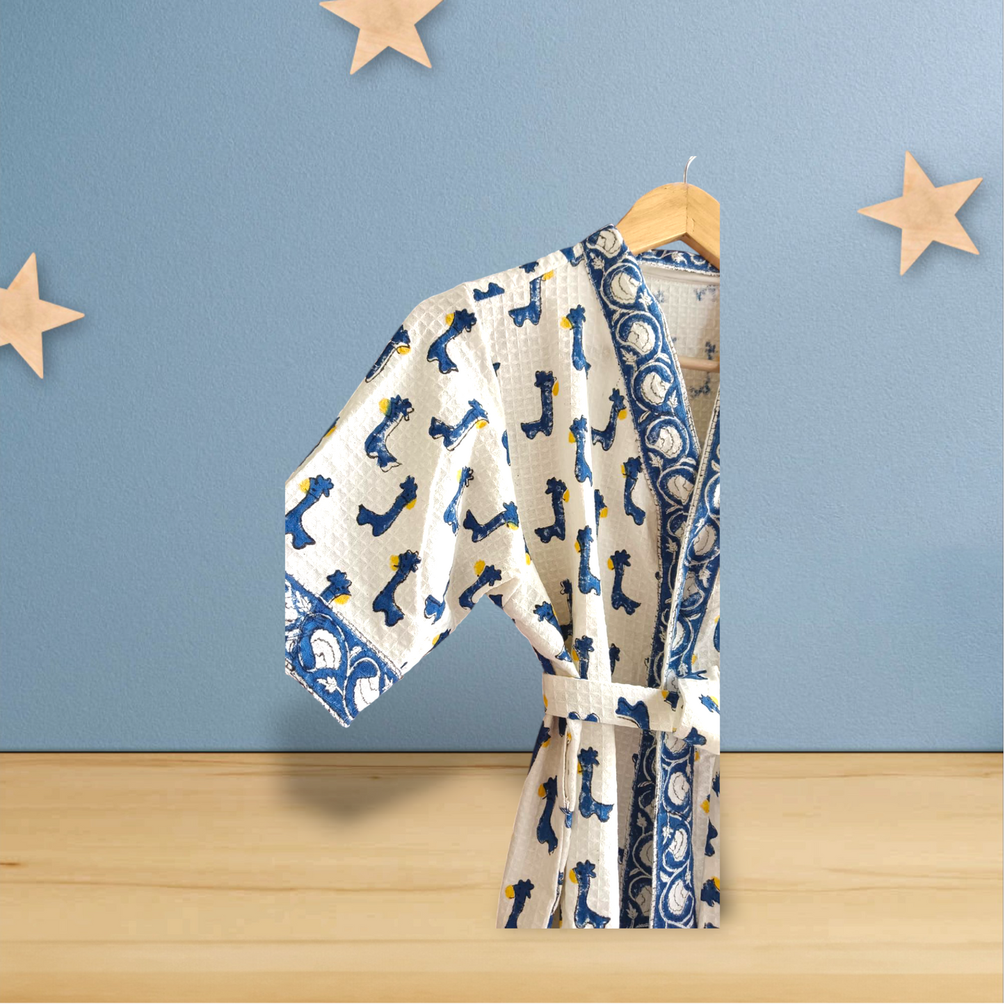 HANDBLOCK PRINTED KIDS BATHROBE-BLUE GIRAFFE
